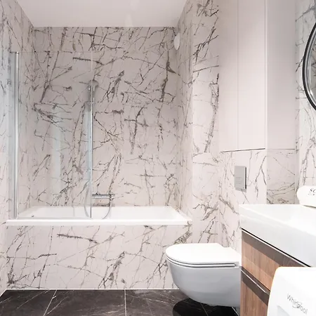 Scala 60c Center By Lion Apartment *